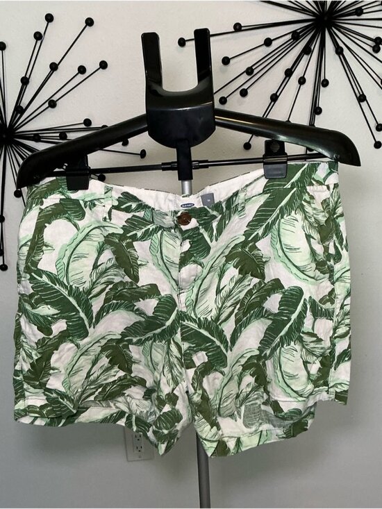 Old Navy Pants - Tropical Palm Leaf Linen Blend Shorts